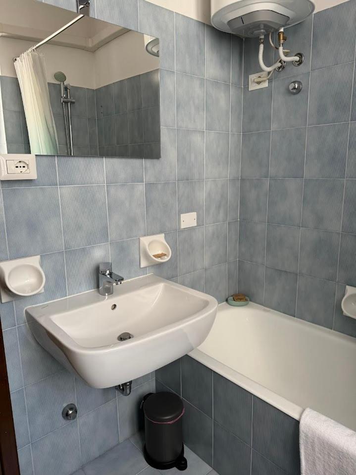 La Torretta Apartment Peschiera del Garda Exteriör bild